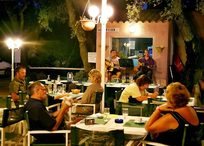 אתר קמפינג U Stabiacciu 3*